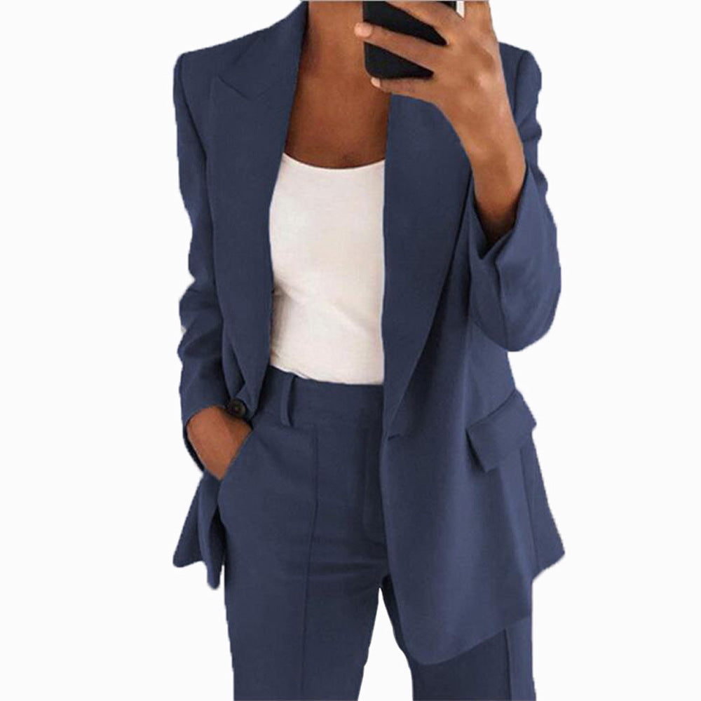 Casual women's suit